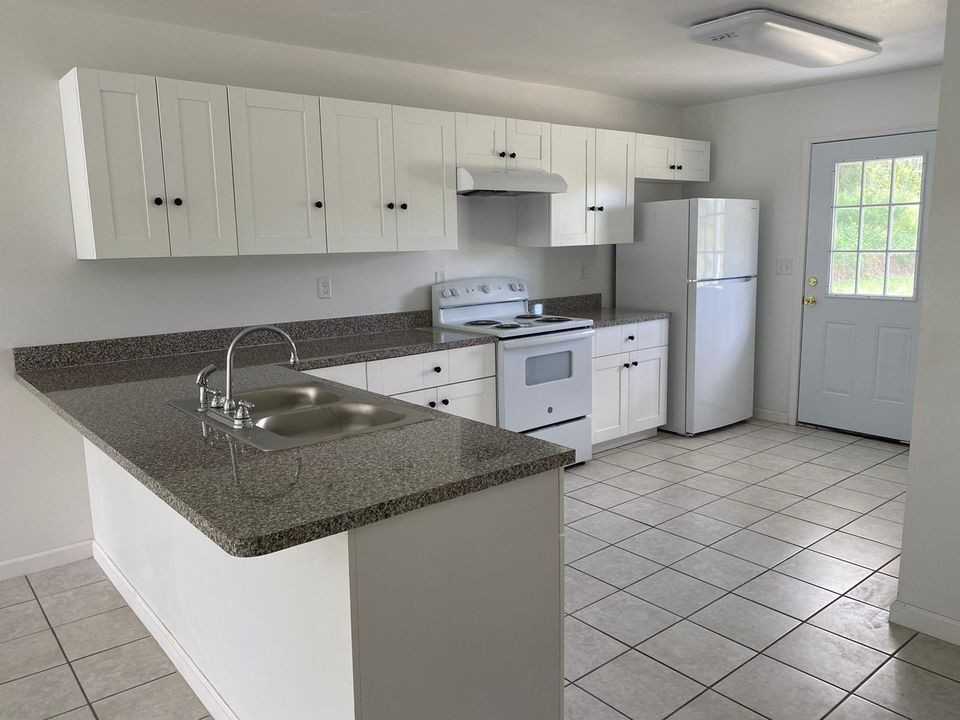 220 Cherokee Avenue Apartments 220 Cherokee Ave, Waycross, GA 31501