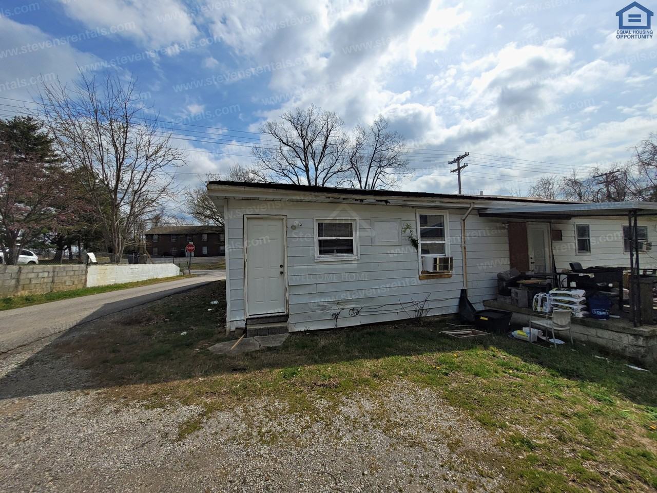1282 Carolina Ave B, Cookeville, TN 38501 3 Bedroom Apartment for 755