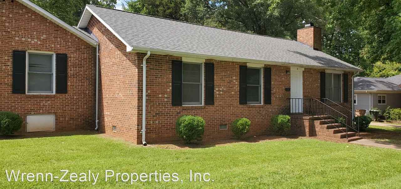 2200 West Cone Blvd Apartments 2200 W Cone Blvd, Greensboro, NC 27408