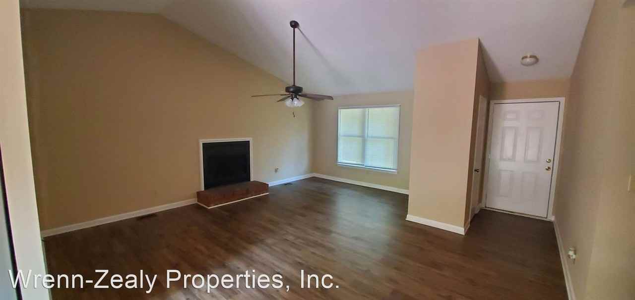 2200 West Cone Blvd Apartments 2200 W Cone Blvd, Greensboro, NC 27408