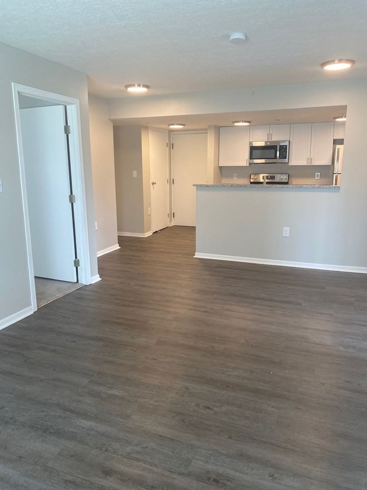 Somerset Place Apartments 3700 Lifestyle Blvd, Columbus, OH 43219