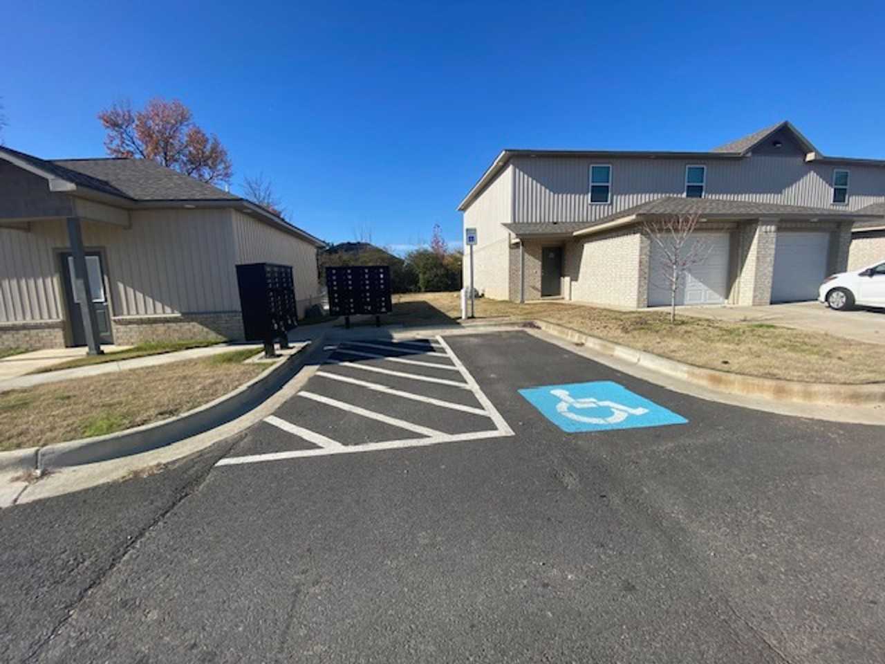 German Oaks Apartments 1295 E German Ln, Conway, AR 72032 Zumper