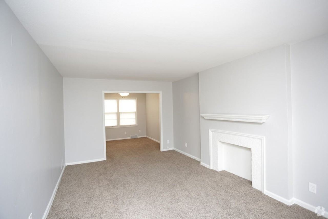 Edgemoor Townhomes Apartments 5523 Plaza Ln, Wichita, KS 67208 Zumper