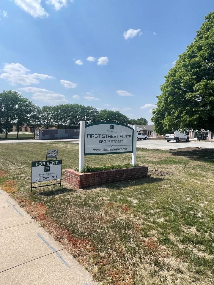 First Street Flats Apartments 1100 1st St, Milford, NE 68405 Zumper
