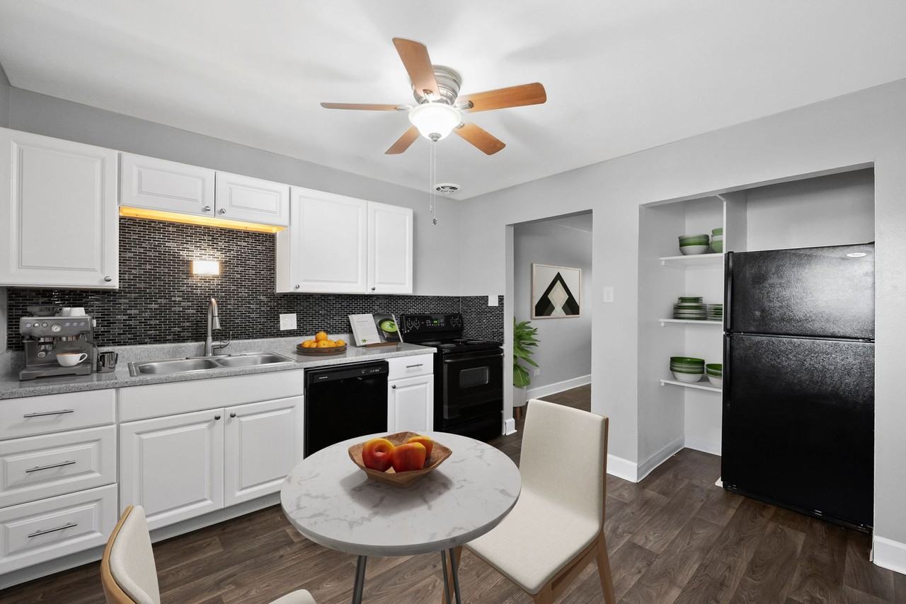 Brentwood Manor Apartments 8201 W 9th Ave, Lakewood, CO 80214 Zumper