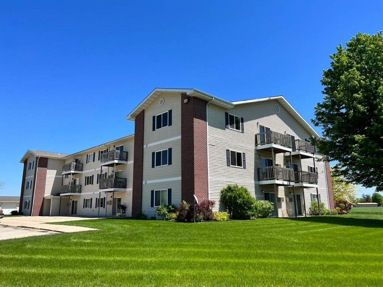 Prairie Rose Apartments 2805 Schroeder Dr, Emmetsburg, IA 50536 Zumper