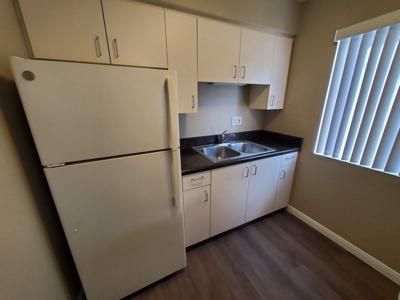 Parkwood Gardens Apartments 1800 Gina Dr, Oxnard, CA 93030 Zumper