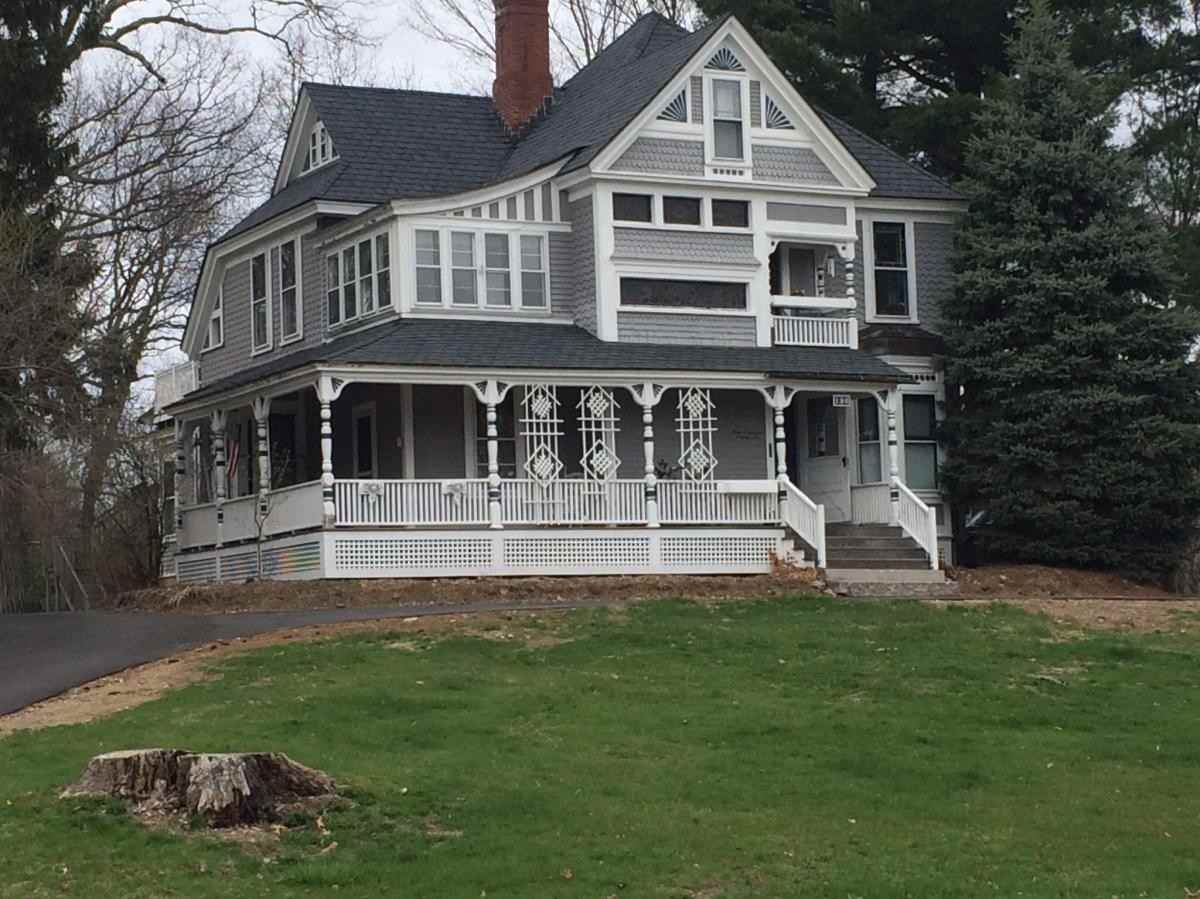 196 S Main St 4, Newmarket, NH 03857 1 Bedroom Condo for Rent for
