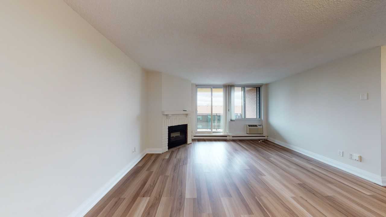 Battleford & Glen Erin Apartments 6599 Glen Erin Dr, Mississauga, ON