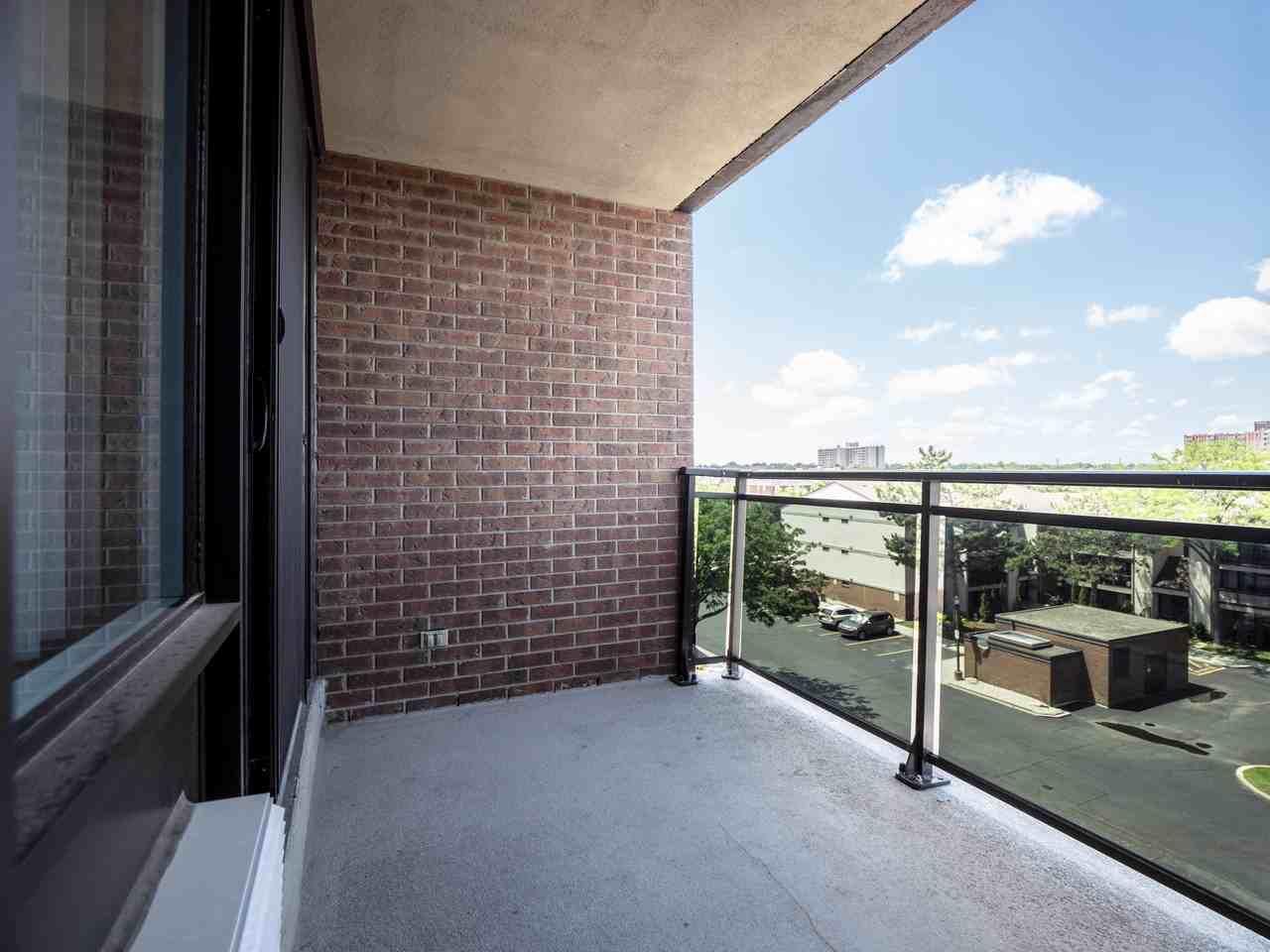 Battleford & Glen Erin Apartments 6599 Glen Erin Dr, Mississauga, ON