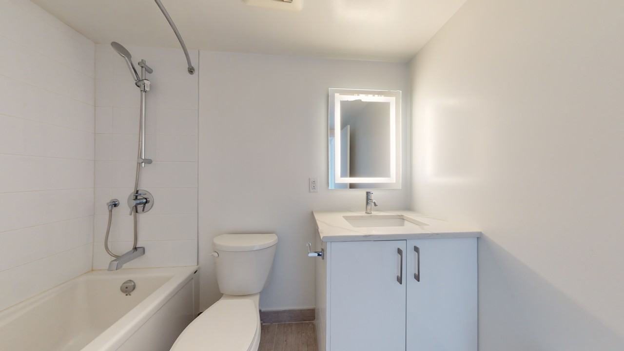 5120 Earnscliffe Apartments 5120 Av Earnscliffe, Montréal, QC H3X 2P6