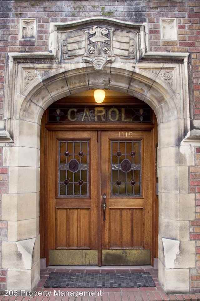 Roberta Carol Apartments 1119 1119 & 1115 NE 43rd, Seattle, WA 98105