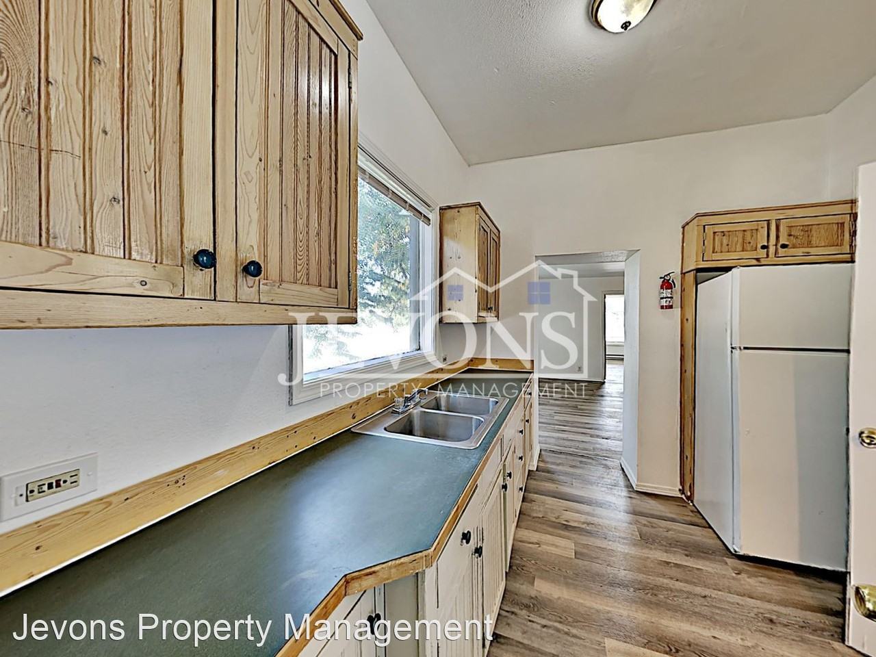 215 N Chestnut St Toppenish, WA 98948 Apartments 215 N Chestnut St