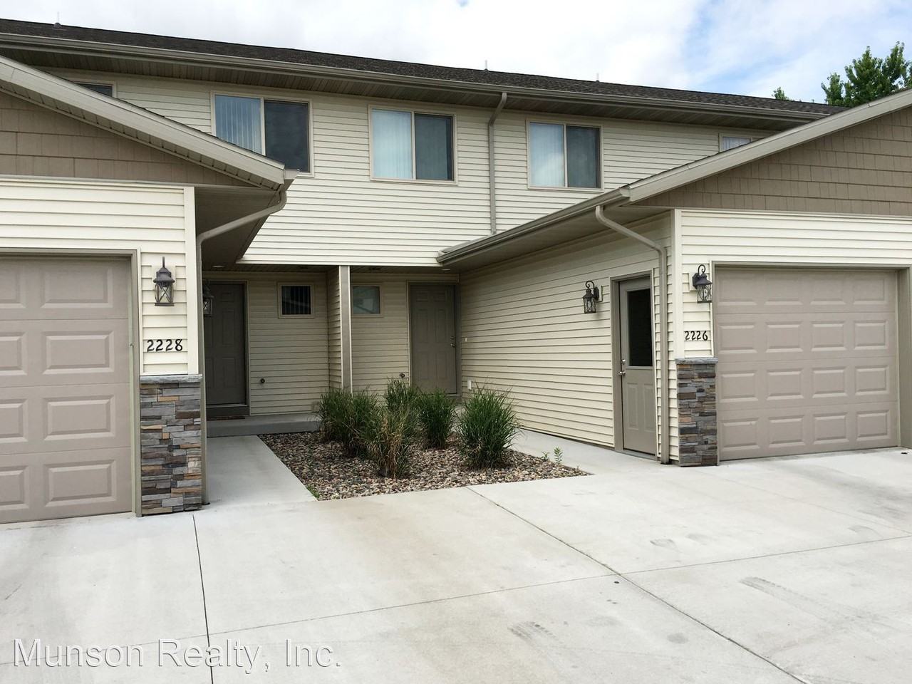 2200 2230 Abbey Road Apartments in Onalaska, WI 54650 Zumper