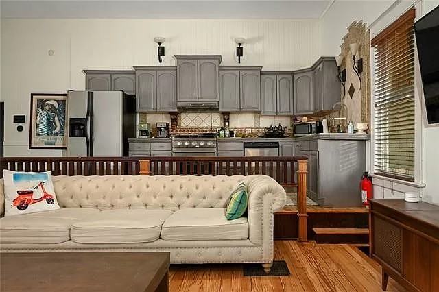 4317 State Line Rd NA, Kansas City, MO 64111 3 Bedroom House for