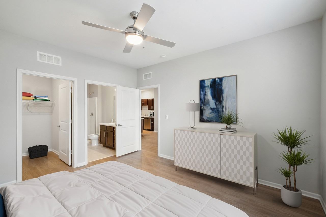 Lone Oak Meadows Apartments 10001 Blue Lick Road, Louisville, KY