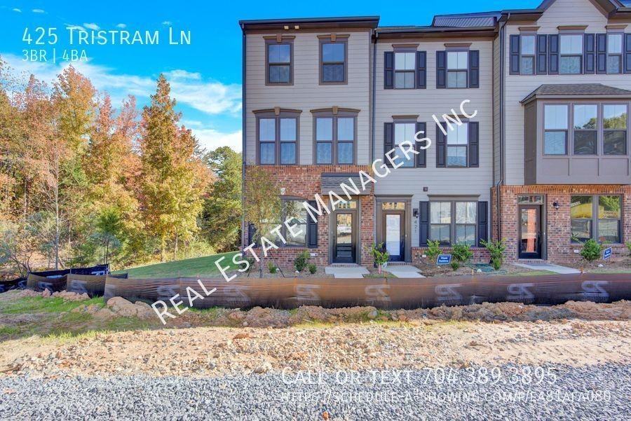 425 Tristram Ln, Charlotte, NC 28205 3 Bedroom House for 2,500/month