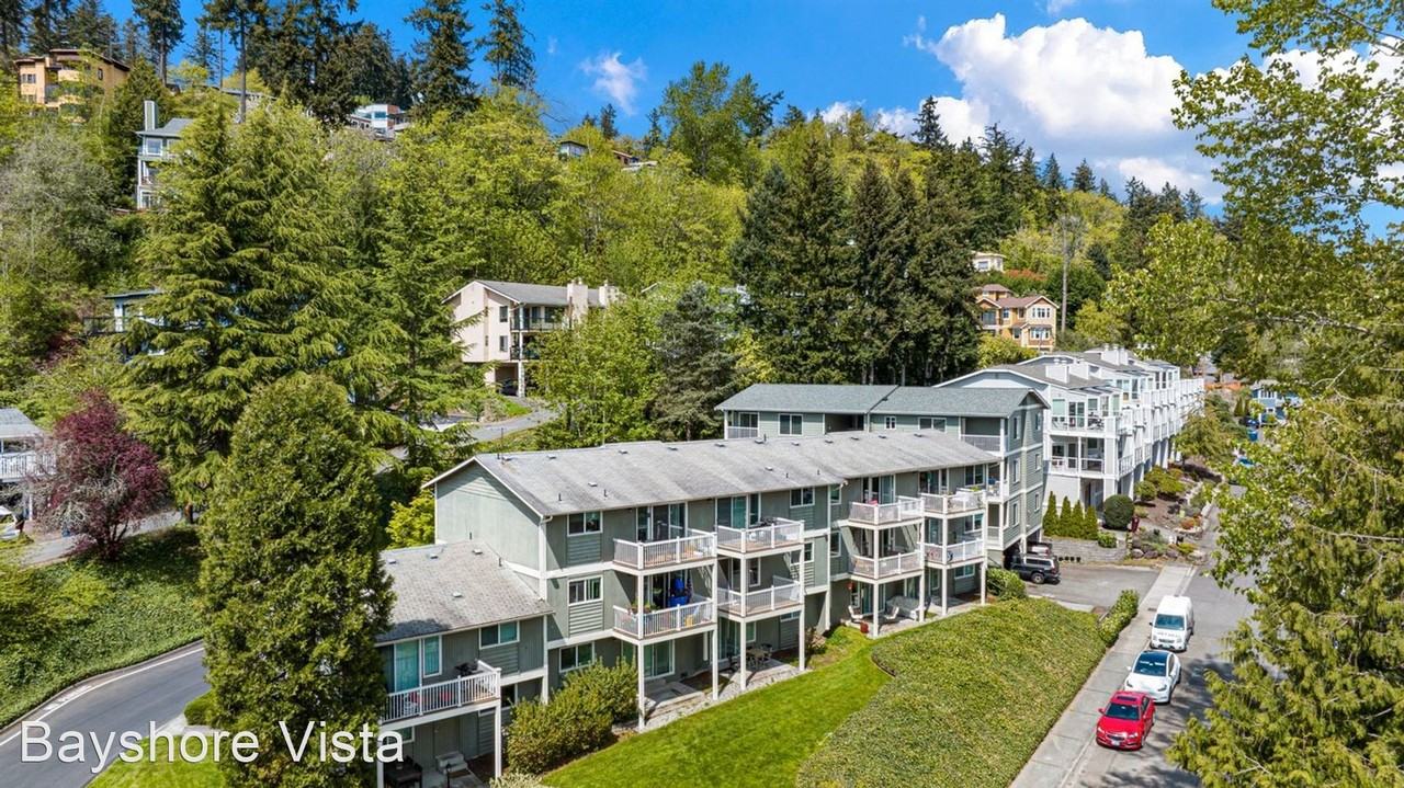 Bayshore Vista Apartments 11615 11615 11627 91st Lane NE, Kirkland