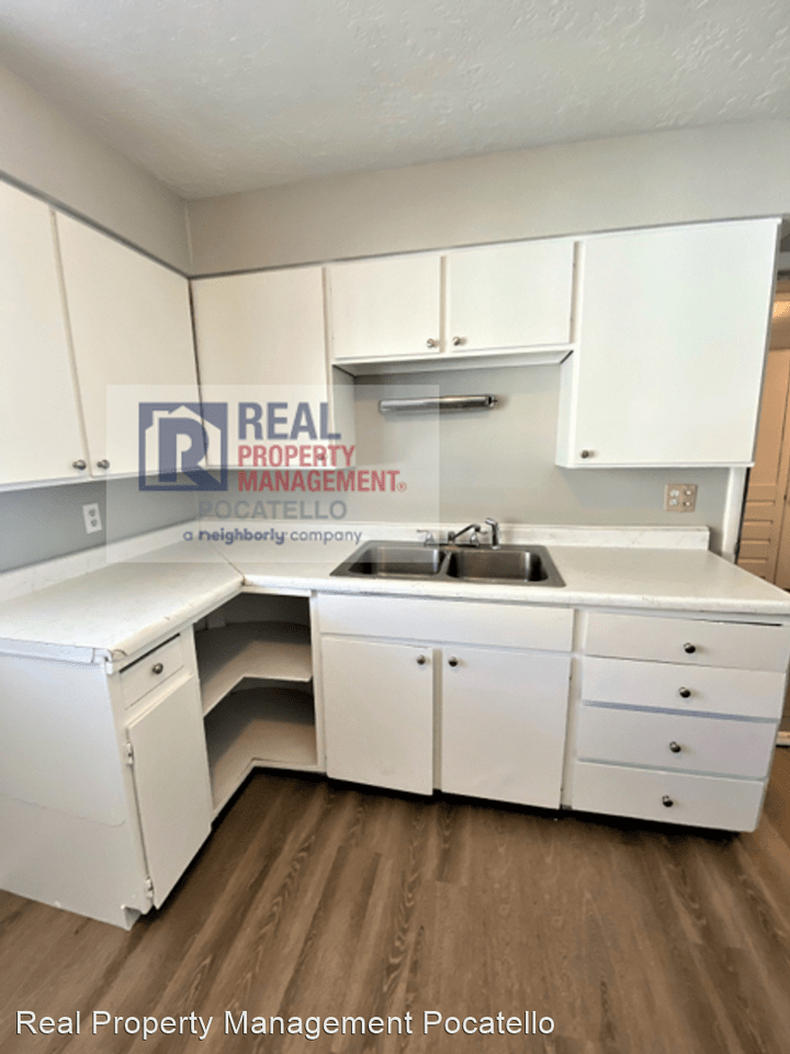 1538 S 1st Ave, Pocatello, ID 83201 3 bedroom House Rental Zumper