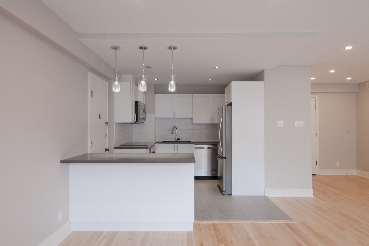 3468 Rue Drummond Apartments 3458 Rue Drummond, Montréal, QC H3G None