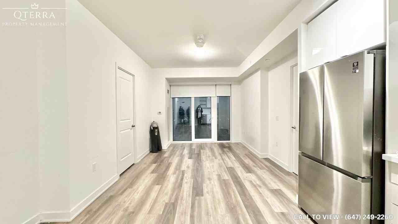 10064655 Metcalfe Ave, Mississauga, Ontario L5M 0Z7 Apartments 4655