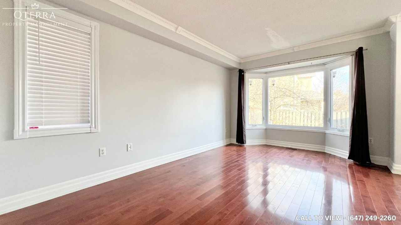 17203 Frontier Ridge Mississauga, ON L5N 7R2, Canada Apartments 7203