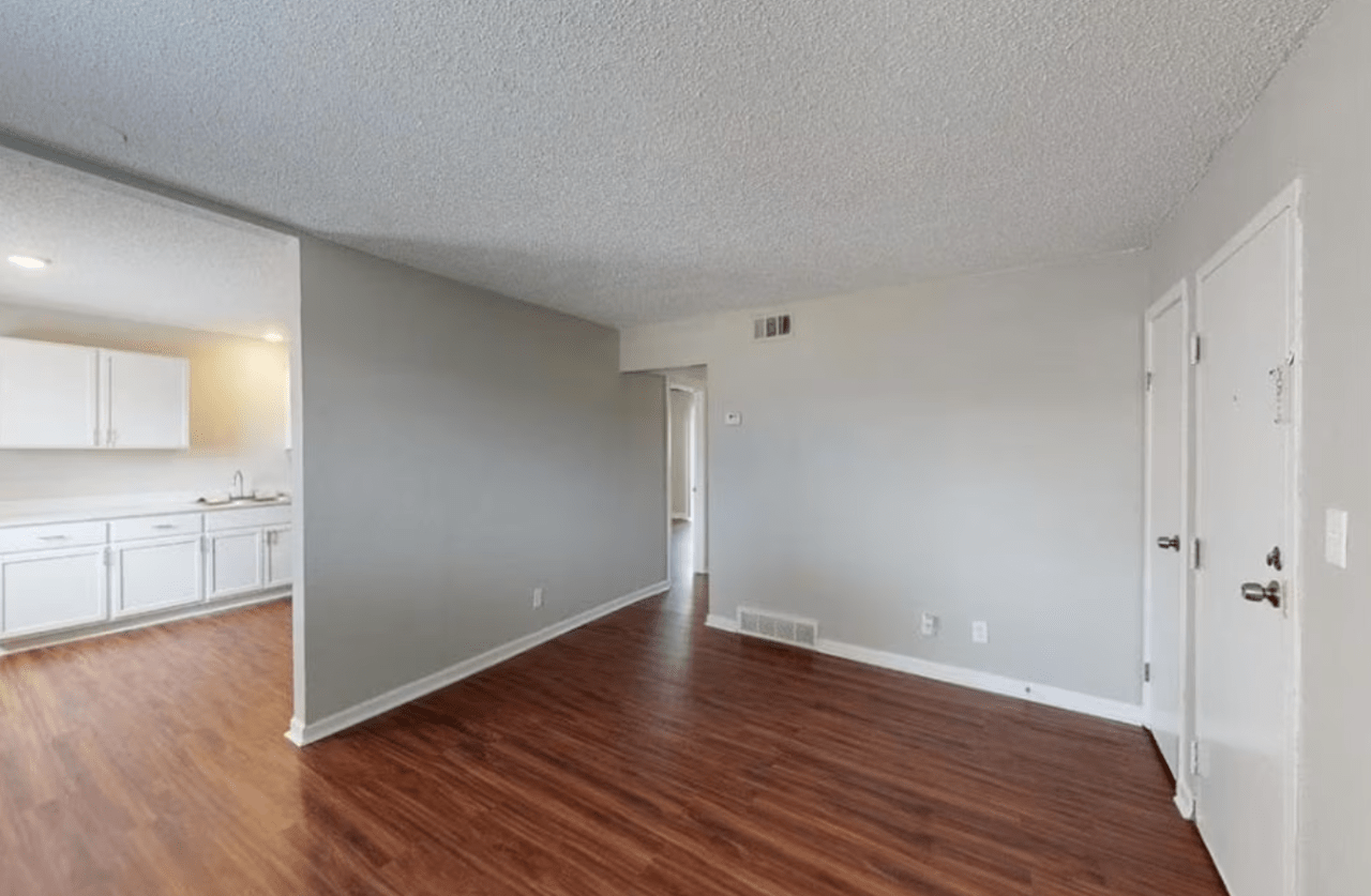 Greenway Apartments 13615 White Ave, Grandview, MO 64030 Zumper