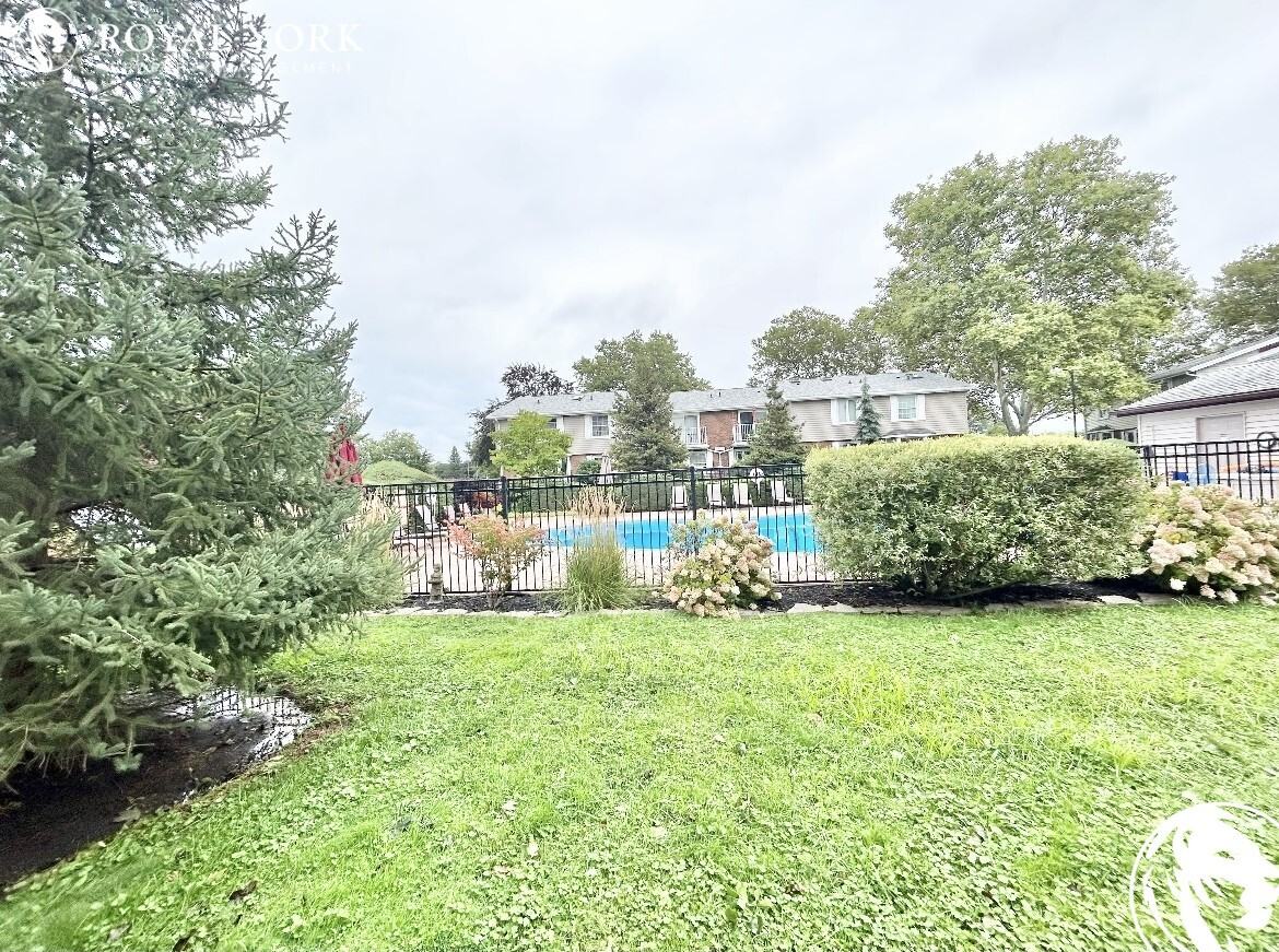 Houses for Rent In Riverside, Windsor, ON Home Rentals Available Zumper