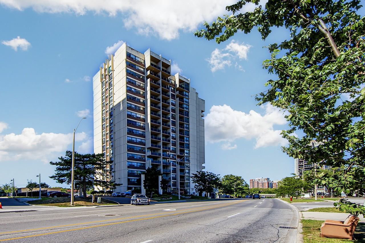 Premier Court Apartments 41 Speers Rd, Oakville, ON L6K 3R6 Zumper