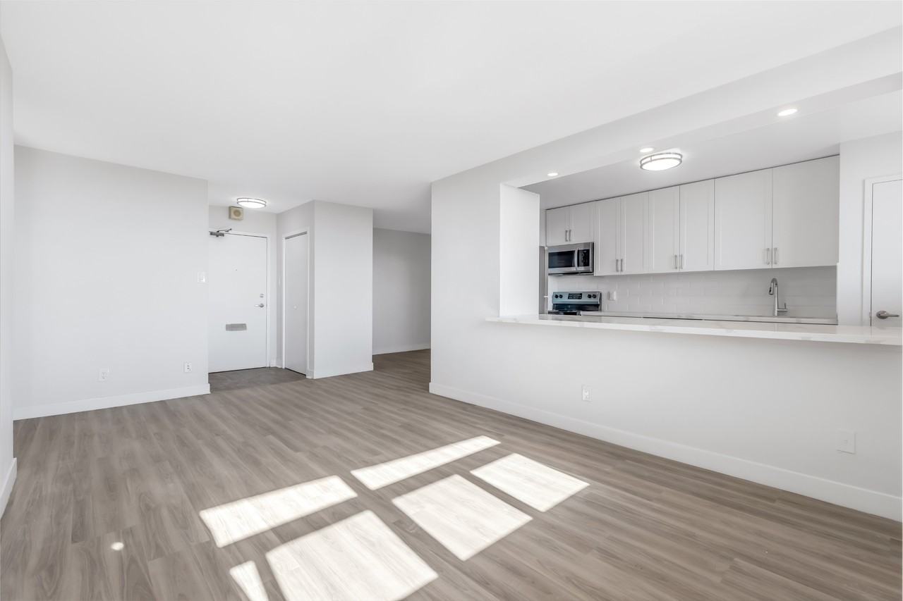 Graydon Hall Apartments in Sunnybrook York Mills, Toronto, ON M3A 2Z9