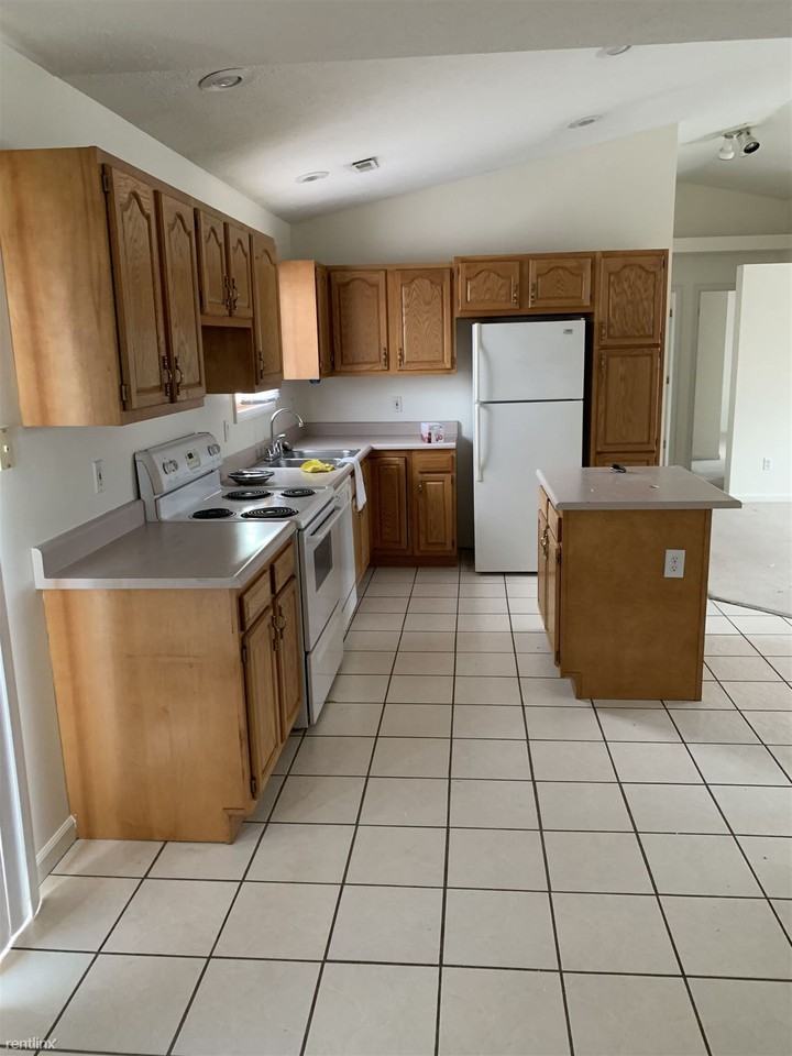 20073 Woodline Apartments in Edwardsburg, MI 49112 Zumper