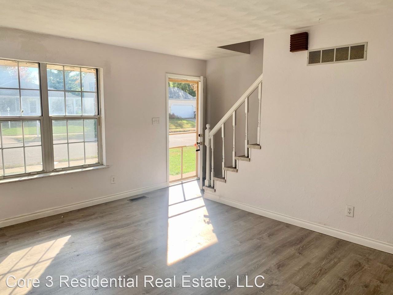 1313/1309 W Chestnut 1107 N Stanley Apartments in Chillicothe, IL 61523