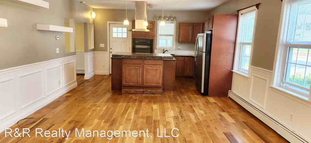 78 Douglas St Apartments in Uxbridge, MA 01569 Zumper
