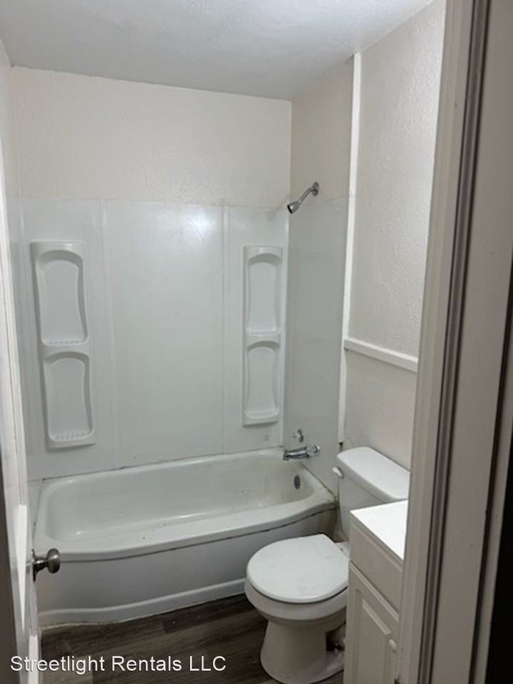 2705 Pine Avenue, Gulfport, MS 39501 3 Bedroom House for 825/month