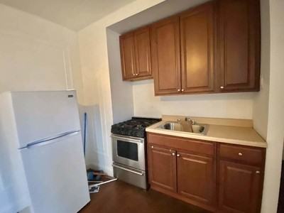 33 Strauss Avenue 1A, Selden, NY 11784 2 Bedroom Apartment for 2,100