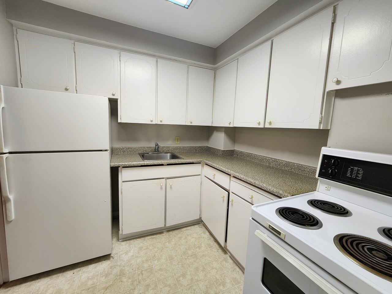 420 Gilmour Street Apartments 420 Gilmour St, Ottawa, ON K2P 0R9 Zumper