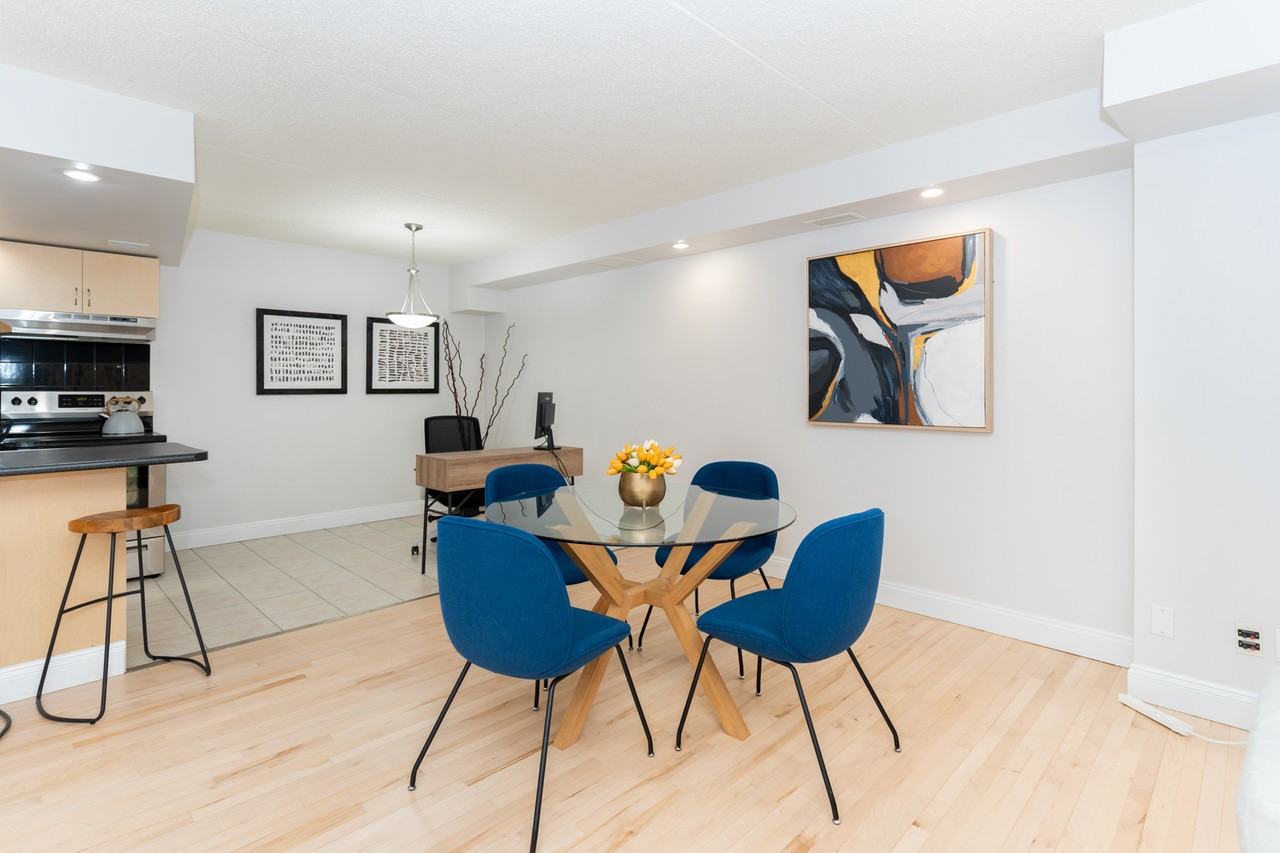 Hargrave Place Apartments 33 Hargrave St, Winnipeg, MB R3C 3T9 Zumper