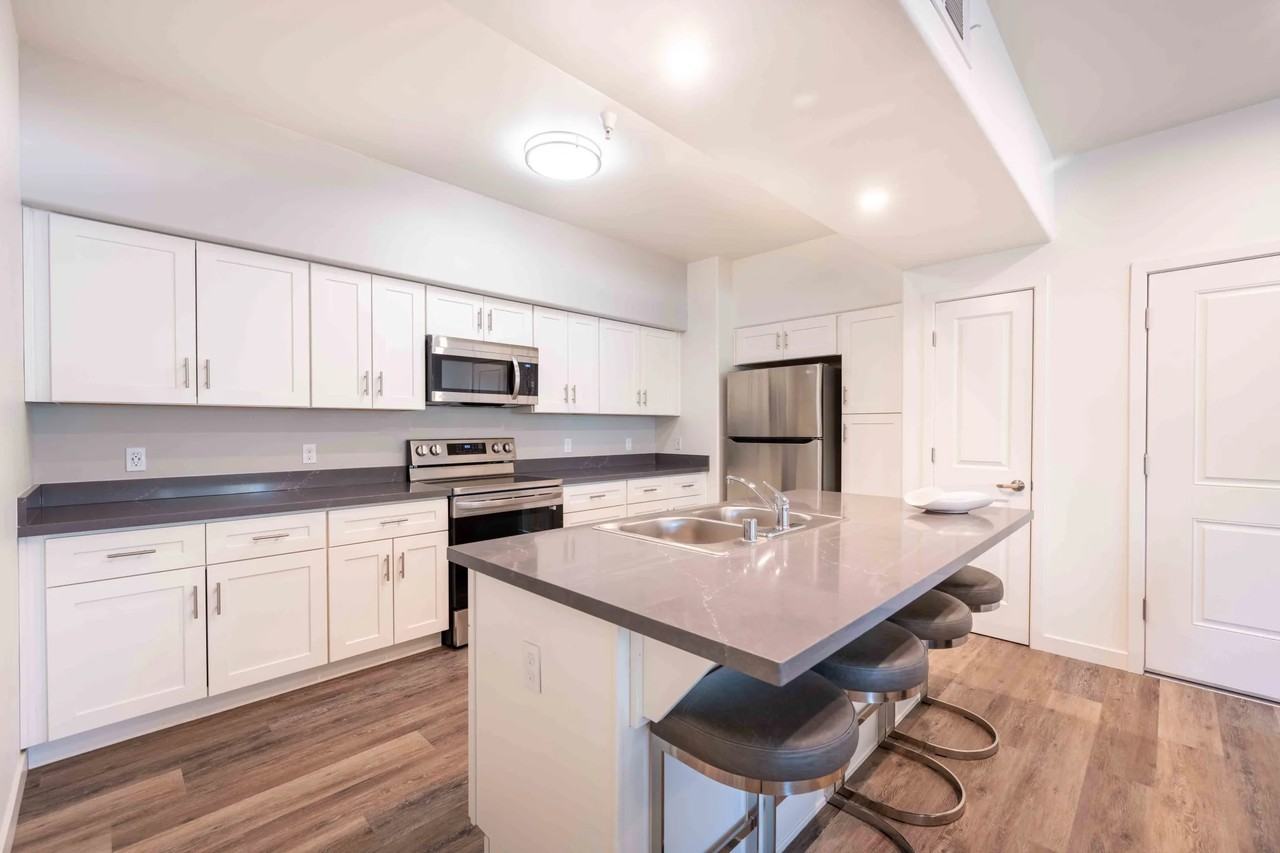 Apartments for Rent in Visalia, CA 101 Condos & Other Rentals Zumper