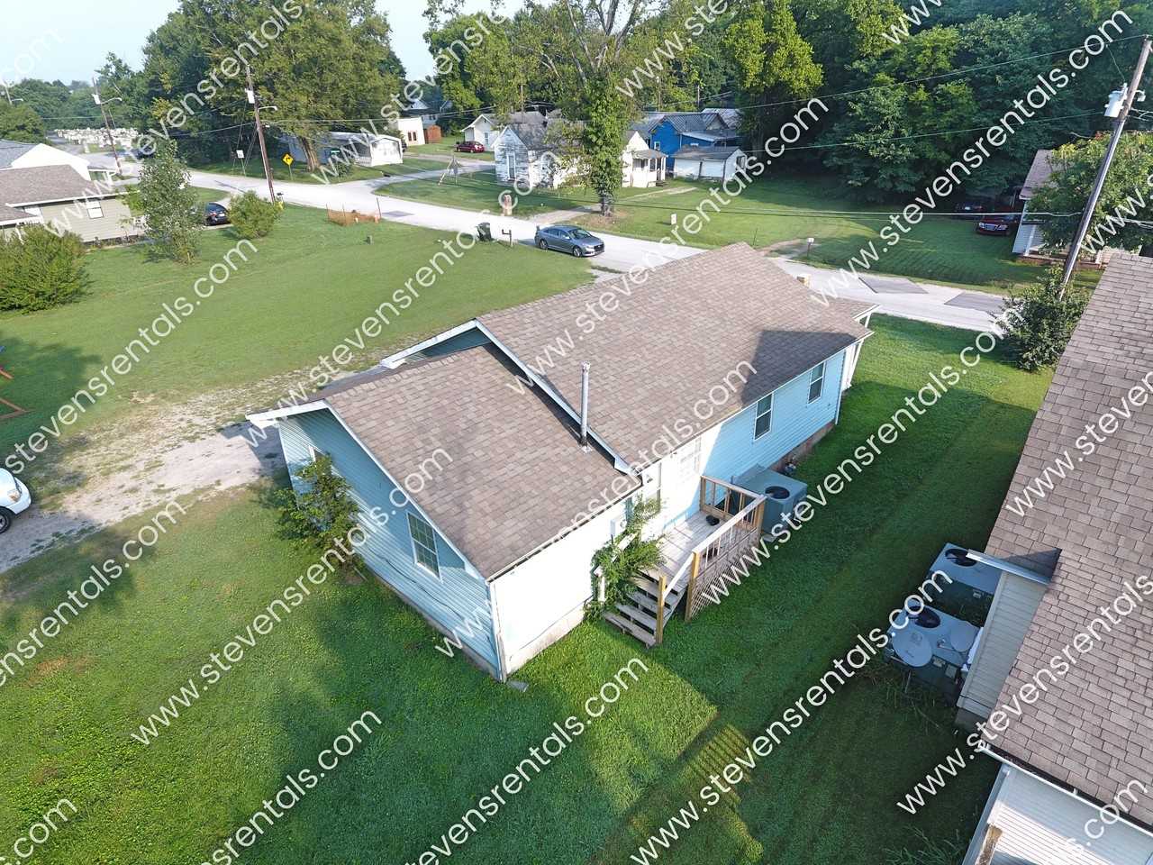 207 W Winchester St, Gallatin, TN 37066 4 Bedroom House for 1,250