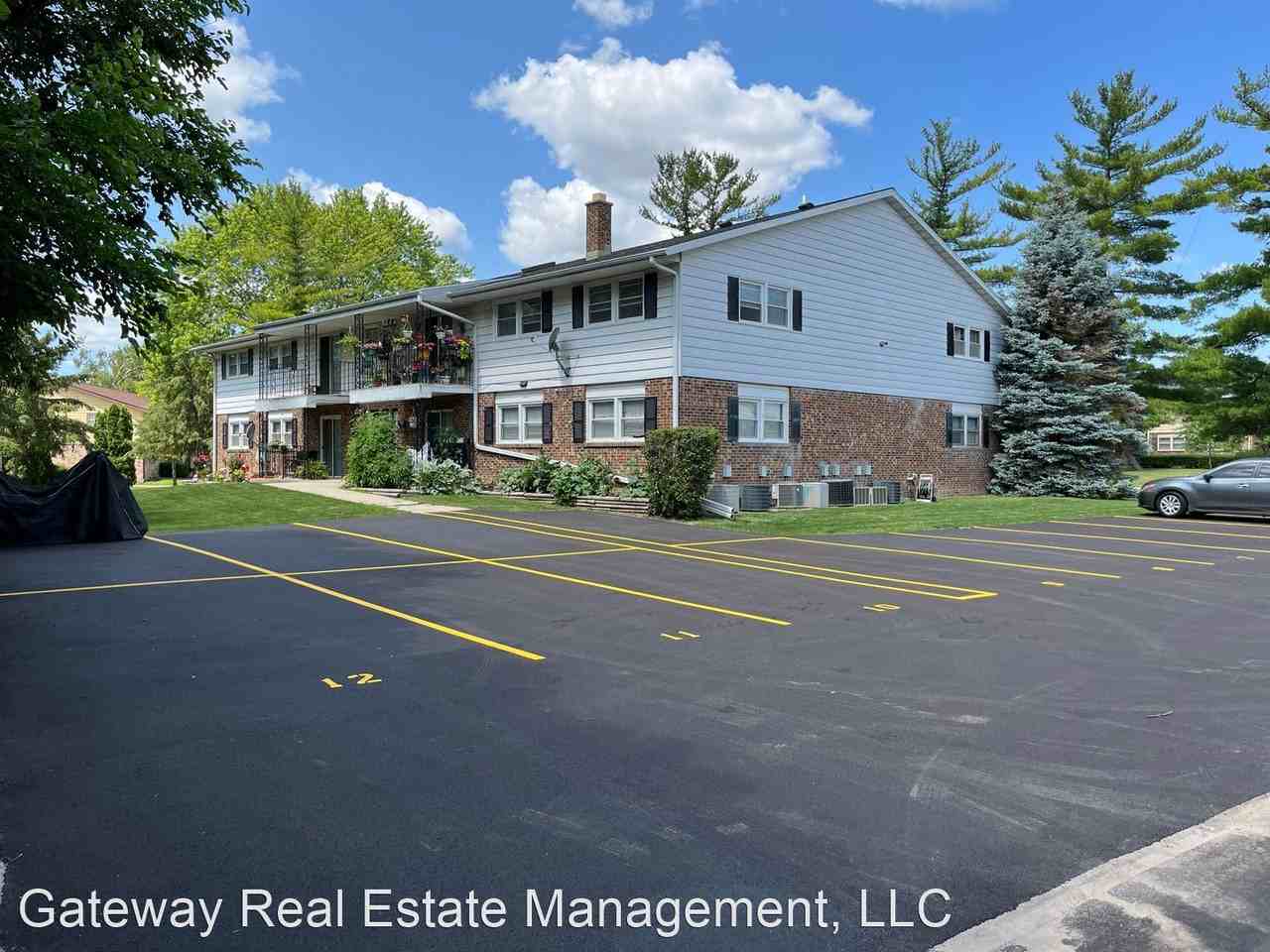 6835 Kathleen Court Apartments 6835 W Kathleen Ct, Franklin, WI 53132