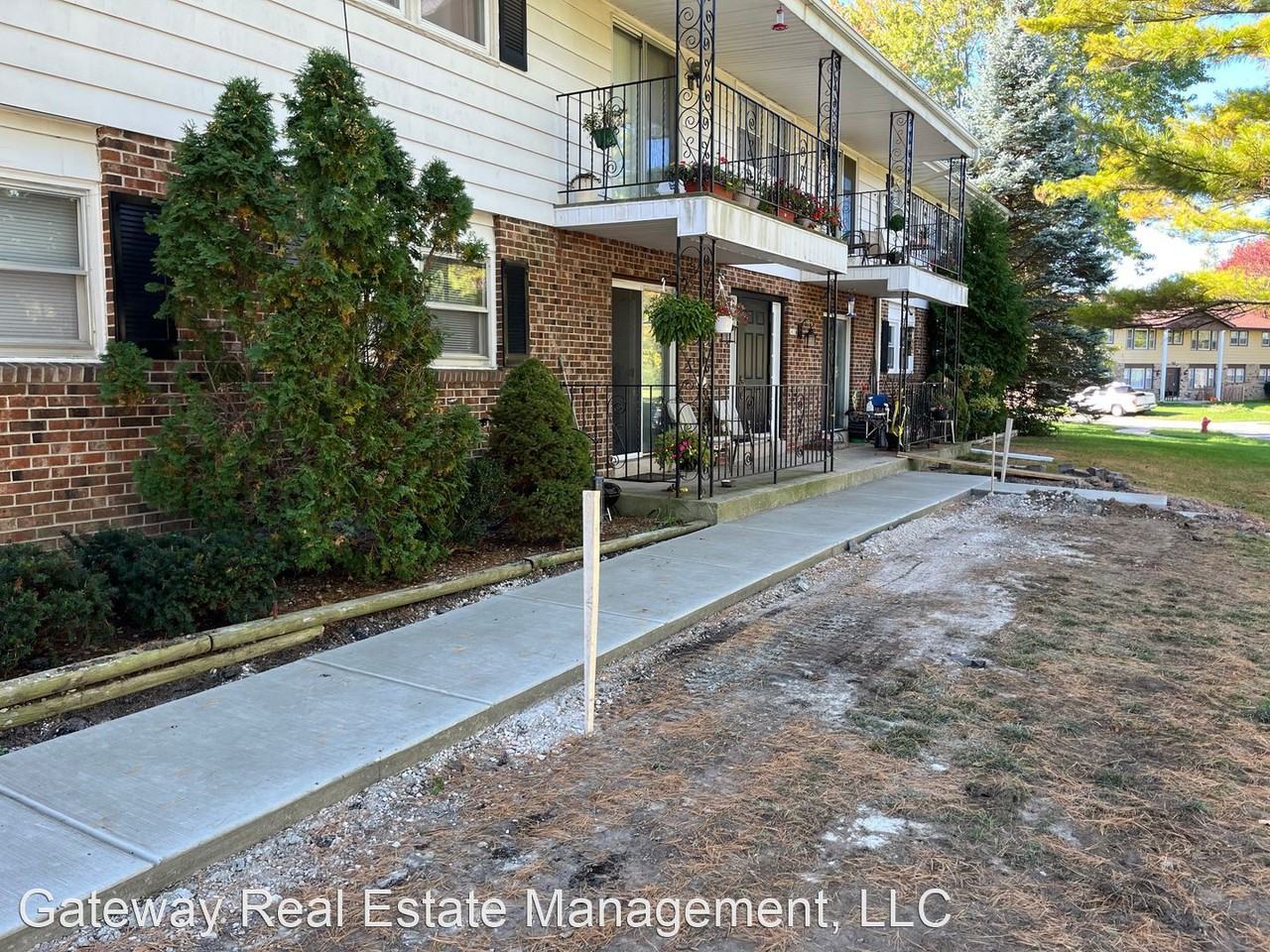 6835 Kathleen Court Apartments 6835 W Kathleen Ct, Franklin, WI 53132