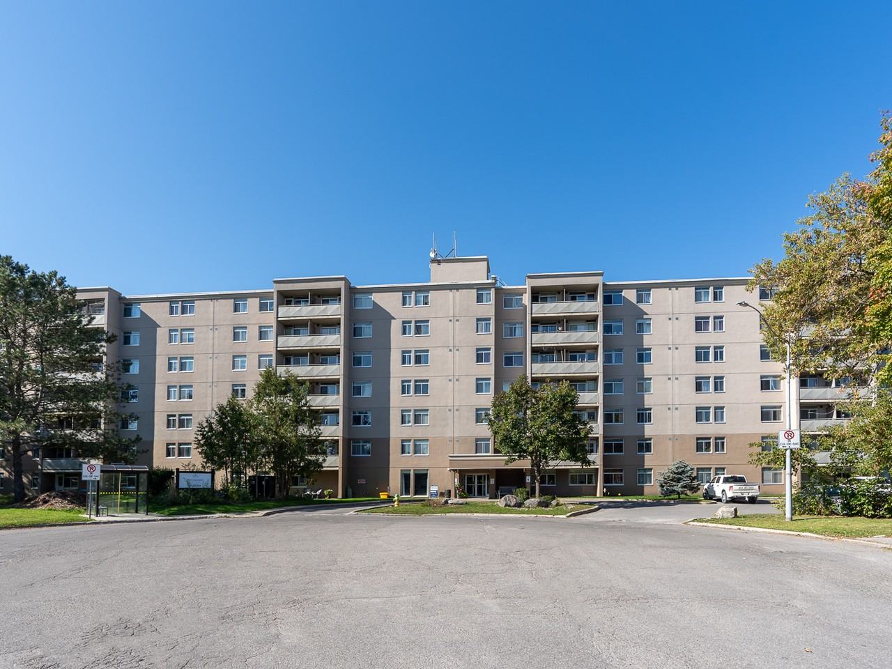 Broadway Apartments 25 Westwood Crt, Kawartha Lakes, ON K9V 5A5 Zumper