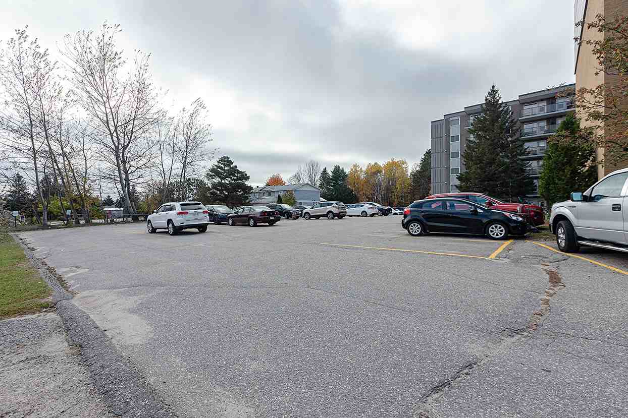 The Heritage Arms Apartments 2515 Trout Lake Rd, North Bay, ON P1B