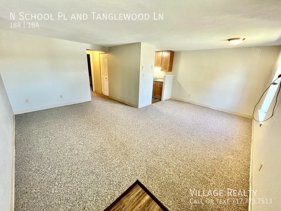 School & Tanglewood Ln, Dallastown, PA 17313 1 Bedroom Apartment for