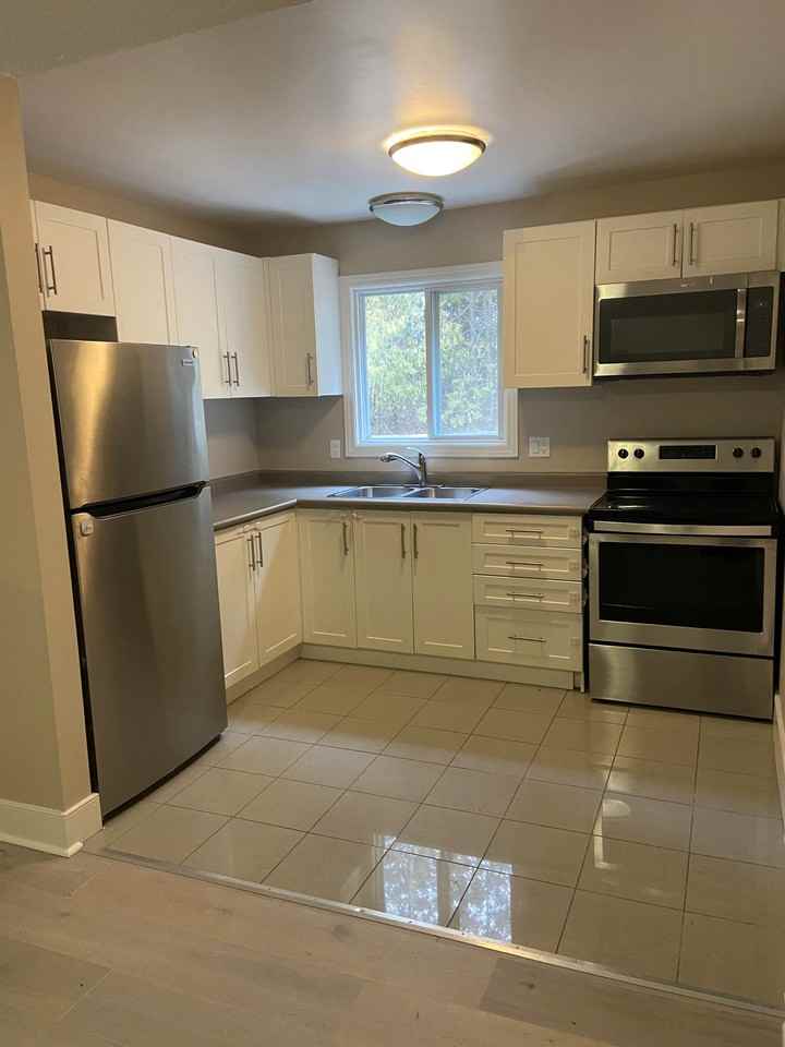 700 Parkhill Road W Apartments 700 Parkhill Rd W, Peterborough, ON