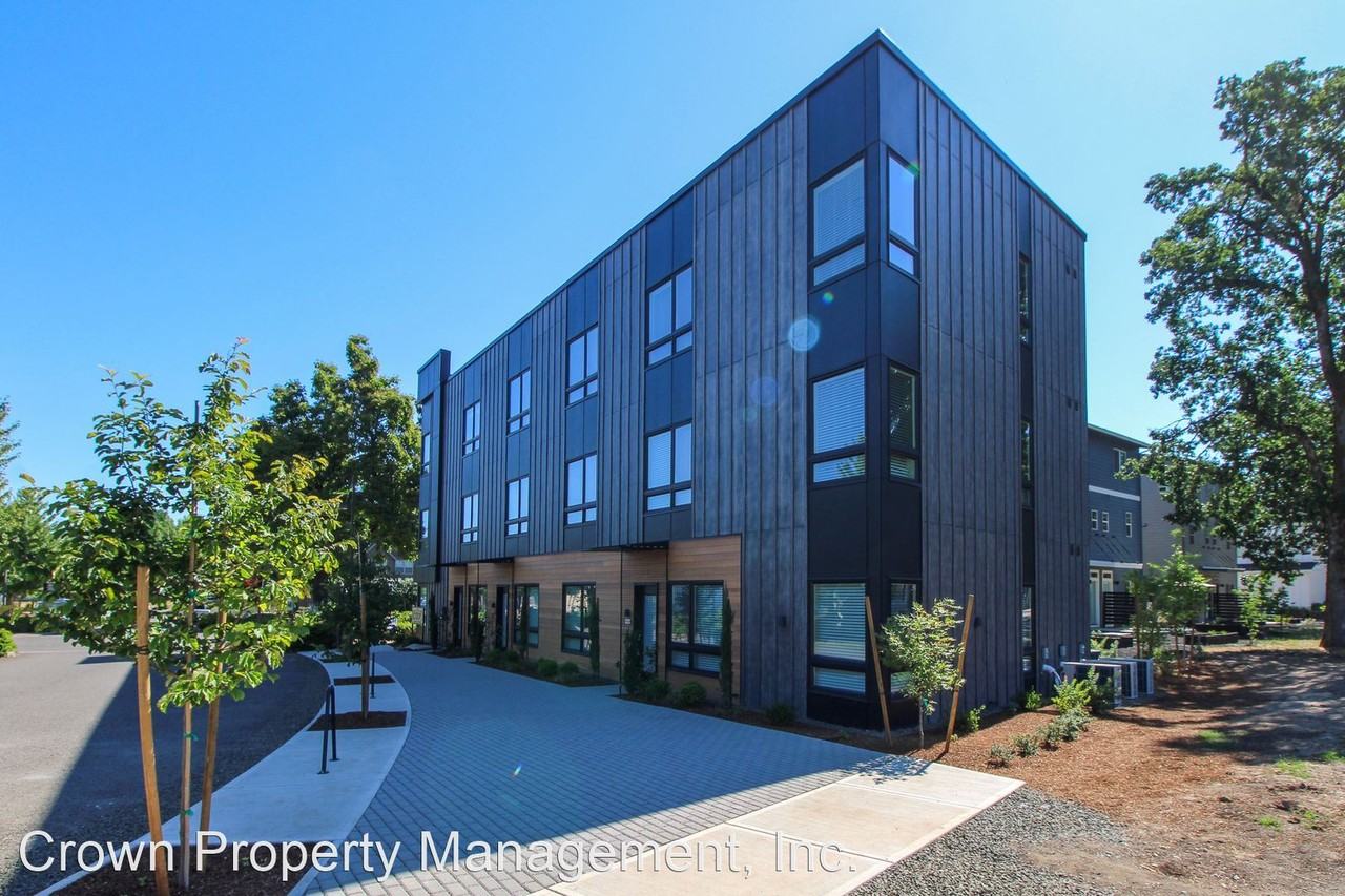 The Coop 3910 Village Center Dr SE Apartments in Morningside, Salem, OR