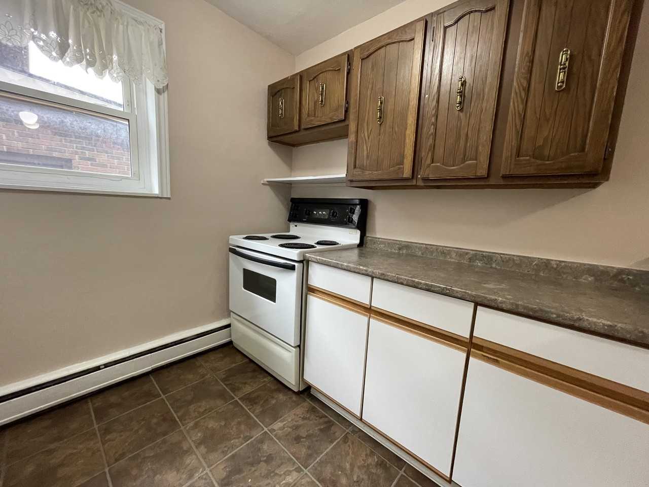 1590 Ouellette Ave Apartments in South Central, Windsor, ON N8X 1K7 Zumper