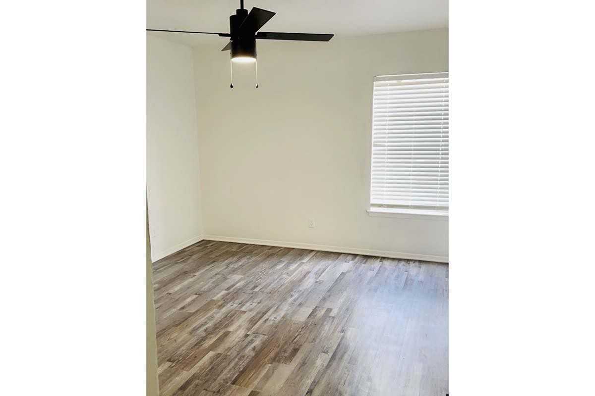 Casa Hills at Wolf Creek Apartments 1301 W Wheatland Rd, Dallas, TX