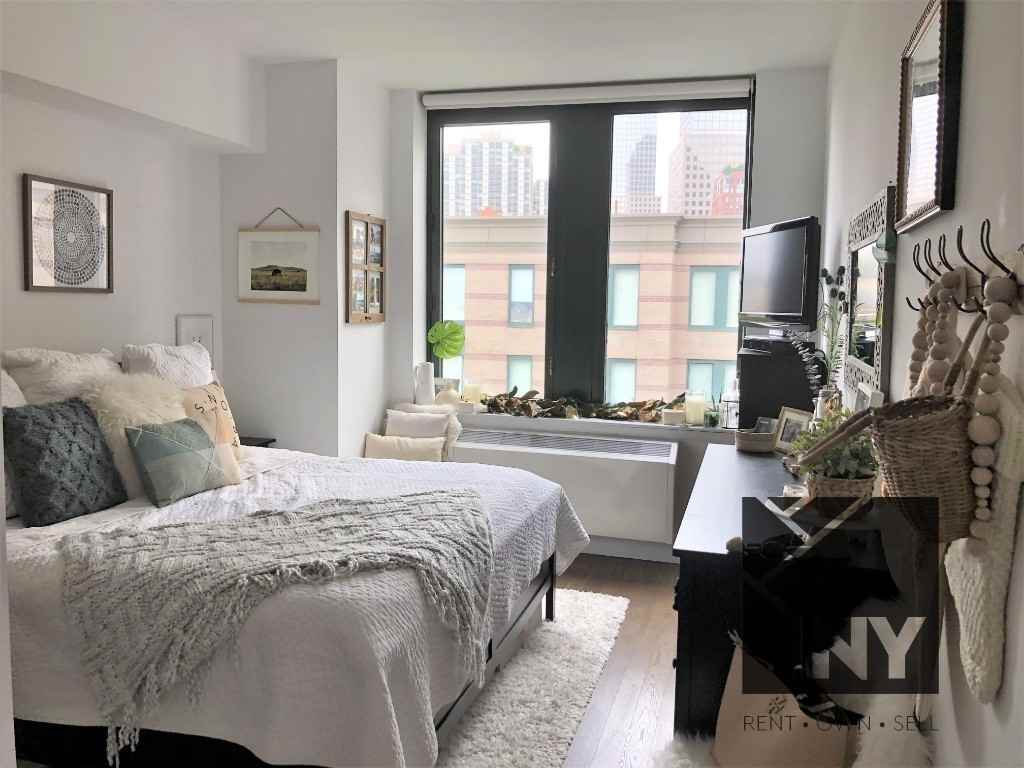 Battery Pl 324, New York, NY 10280 2 Bedroom Apartment for 3,050