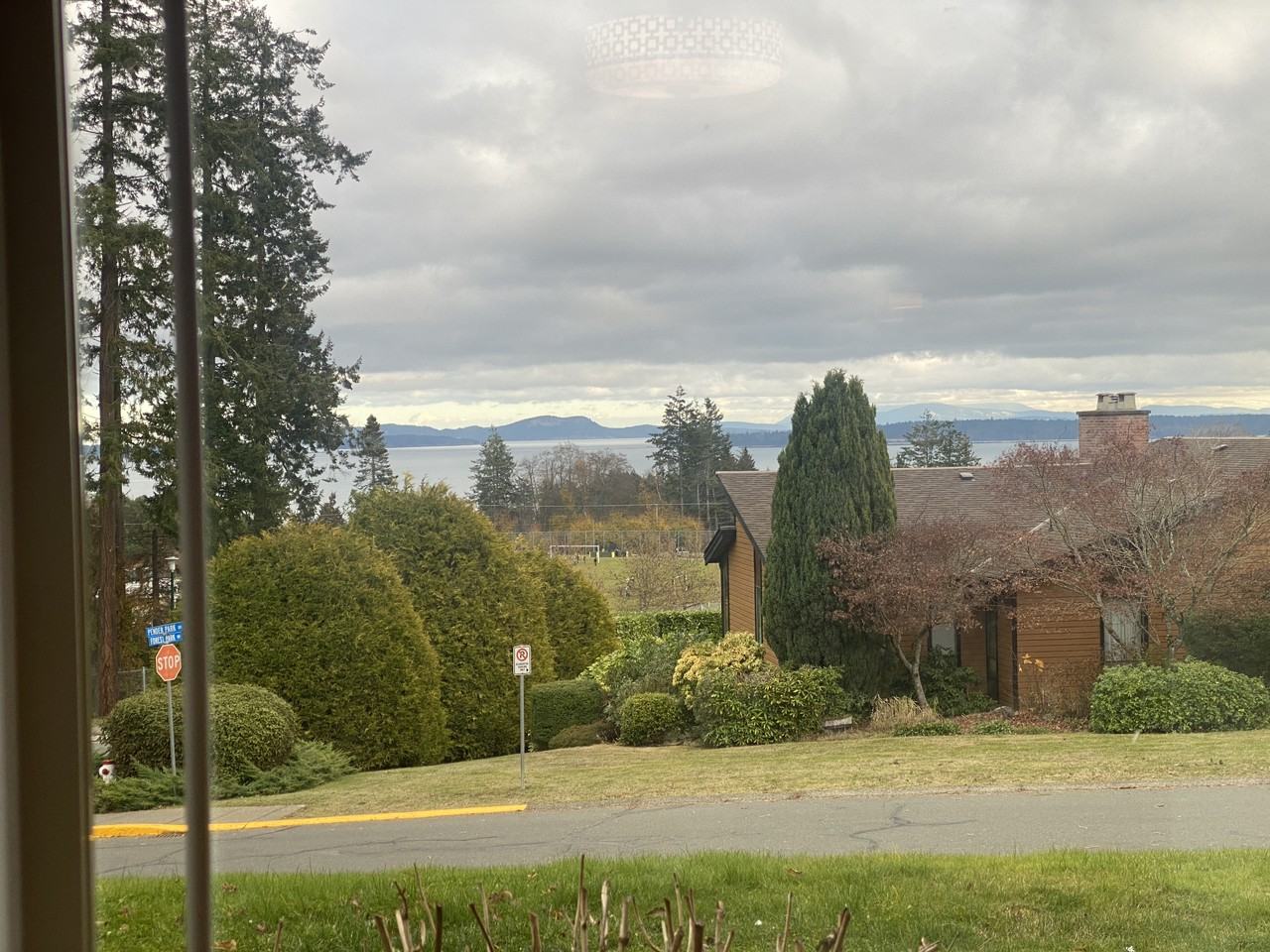 1795 Forest Park Dr 1, North Saanich, BC V8L 4A6 1 Bedroom Apartment